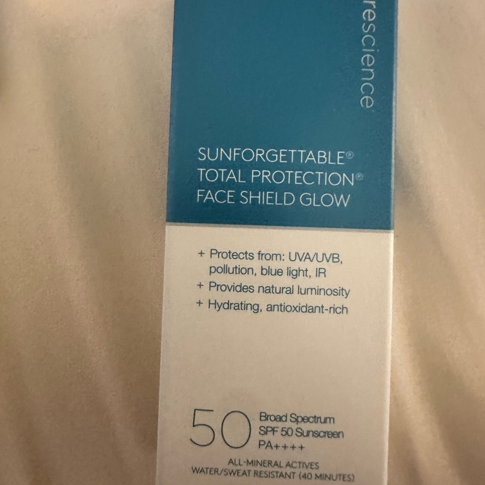 Sunforgettable Total Protection Face Shield Glow